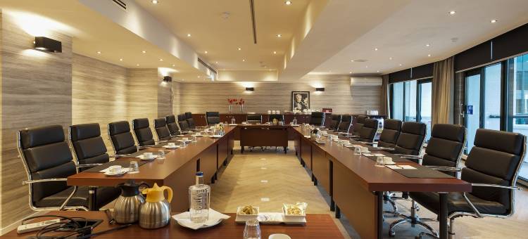 阿尔梅罗范德瓦尔克剧院酒店(Van der Valk Theaterhotel Almelo)图片