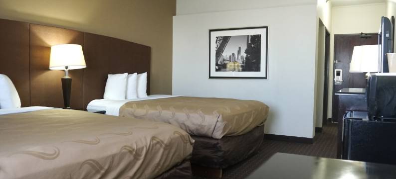 美国旅馆及水福德套房(American Inn & Suites)图片