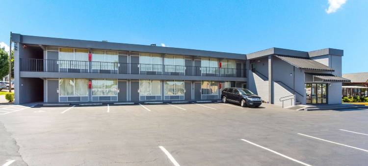 加拉廷 - 纳许维尔地铁伊克诺郊外小屋(Econo Lodge Gallatin - Metro Nashville)图片