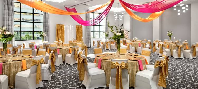 希尔顿坦帕机场西岸大使套房酒店(Embassy Suites by Hilton Tampa Airport Westshore)图片