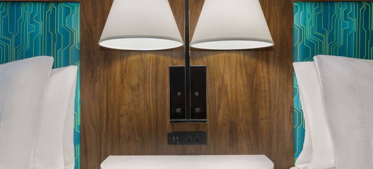 希尔顿欢朋酒店及套房 多伦多市中心(Hampton Inn & Suites by Hilton Toronto Downtown)图片