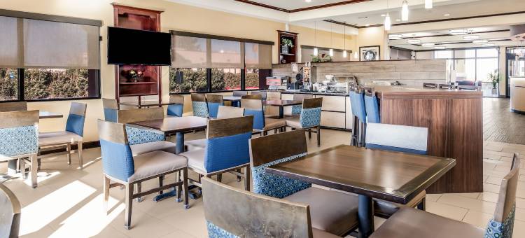 斯托克顿堡舒适套房酒店(Comfort Suites)图片