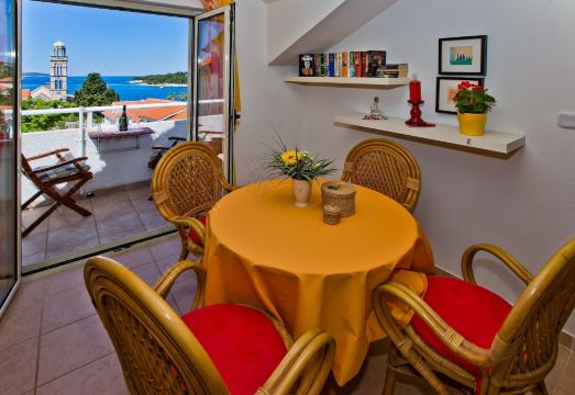 Apartments Jacky Hotel Overview