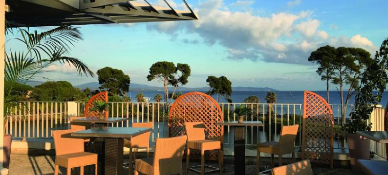 乐普莱因南蓝色假日俱乐部酒店(Hotel Club le Plein Sud Vacances Bleues)图片