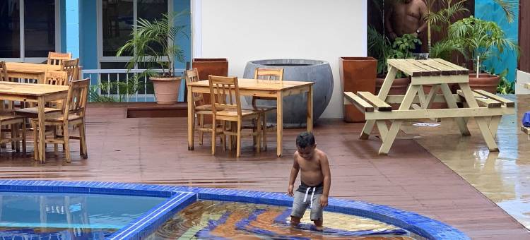 阿列克酒店(Alec's Hotel)图片