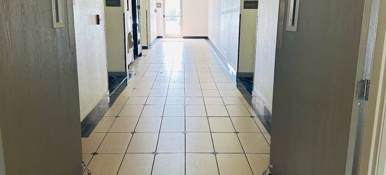 克里斯托运动中心舒适套房酒店(Comfort Inn & Suites Crystal Inn Sportsplex)图片