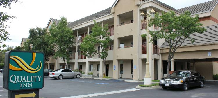 凯艺酒店-蒂梅丘拉山谷酒乡(Quality Inn Temecula Valley Wine Country)图片