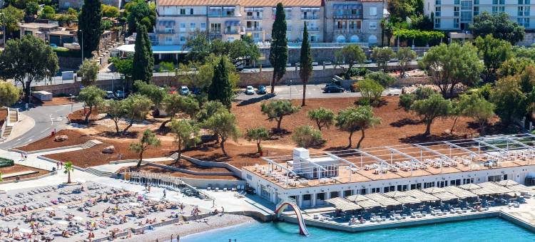 科莫多酒店(Hotel Komodor)图片