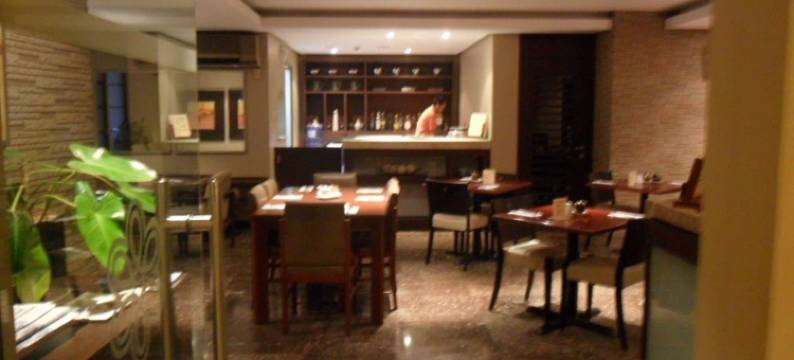 阿莫索罗公寓酒店(Amorsolo Mansion)图片