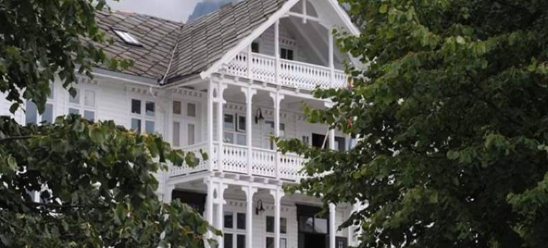 罗森达尔旅游酒店(Rosendal Turisthotell)图片