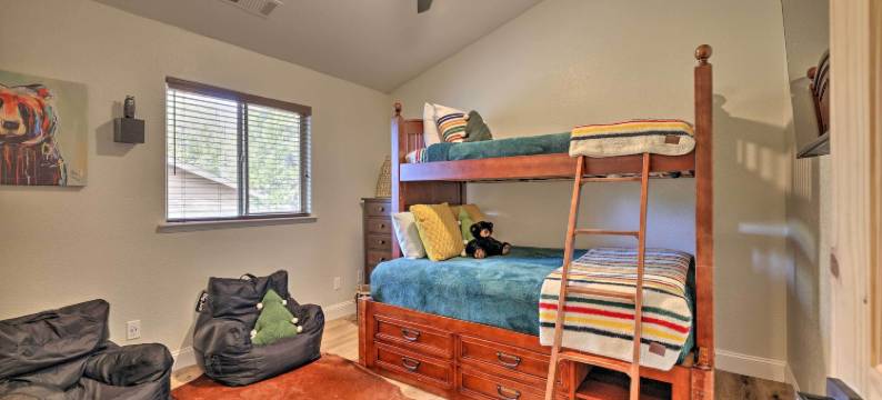 靠近徒步区和酒庄：阿诺德小屋带甲板！(Arnold Cabin with Deck, Near Hiking and Wineries!)图片