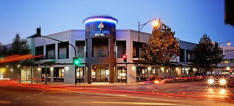 莫森湖酒店(Mawson Lakes Hotel)图片