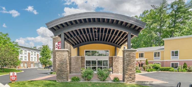 特拉弗斯城贝斯特韦斯特优质酒店(Best Western Plus Traverse City)图片