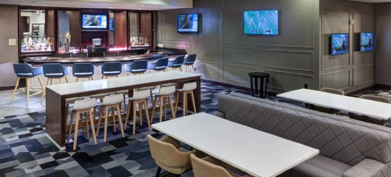 坦帕布兰登希尔顿大使套房酒店(Embassy Suites by Hilton Tampa Brandon)图片