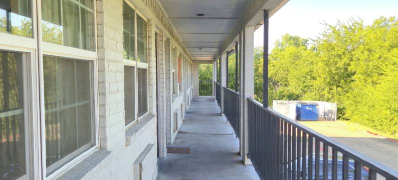 豪华旅馆汽车旅馆 OYO 大草原州际公路30号(Deluxe Inn Motel By Oyo Grand Prairie Interstate 30)图片