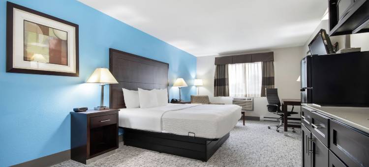 马里内特呗盟套房酒店(Baymont by Wyndham Marinette)图片