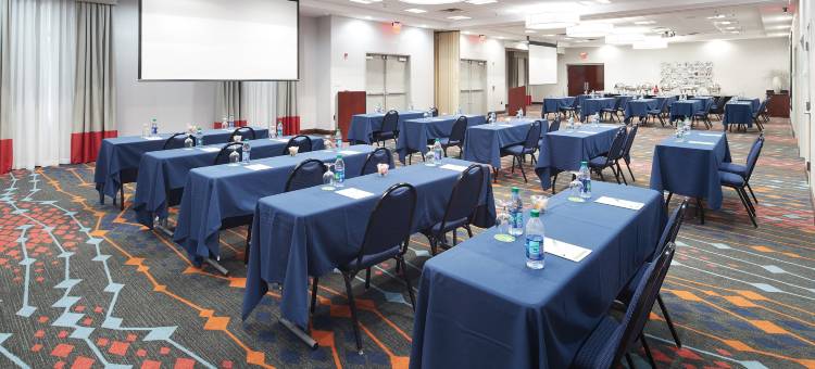 斯托布里奇亚特兰大75号州际公路假日酒店(Holiday Inn & Suites Stockbridge/Atlanta I-75)图片