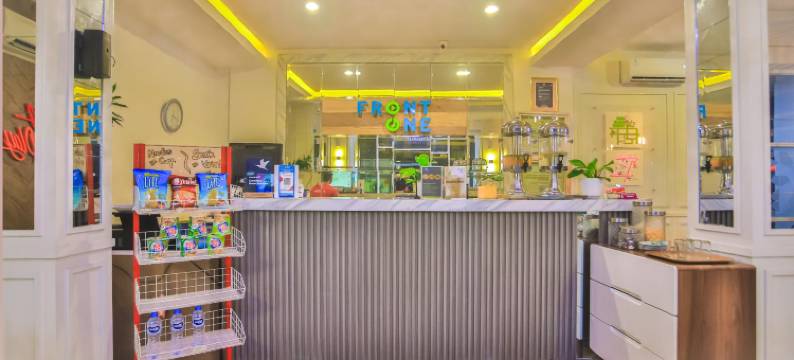 Front One Budget Slamet Riyadi图片