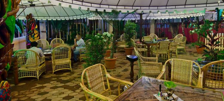 森林深处花园酒店(Deep Forest Garden Hotel)图片