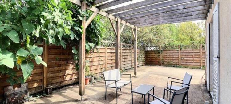 House near Tours with Large Garden图片