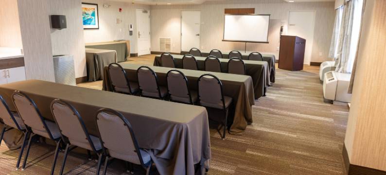 威廉斯波特希尔顿欢朋酒店(Hampton Inn Williamsport-Downtown)图片