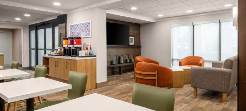 迈阿​​密机场西欢朋酒店(Hampton Inn Miami-Airport West)图片