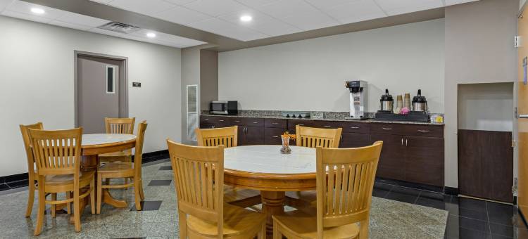 费城红顶套房酒店-贝尔马尔(Red Roof Inn & Suites Philadelphia - Bellmawr)图片