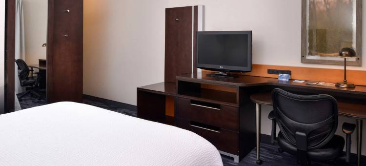 锡达拉皮兹万枫酒店及套房(Fairfield Inn & Suites Cedar Rapids)图片