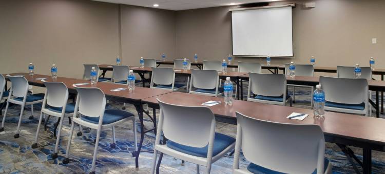达拉斯中央公园万枫酒店(Fairfield Inn & Suites Dallas Park Central)图片