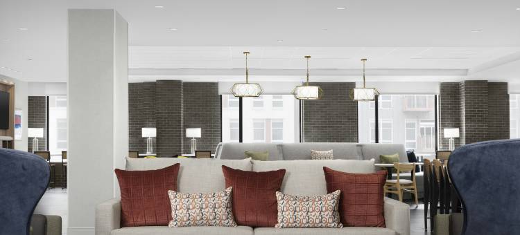 希尔顿家庭套房2号(福尔斯彻奇)(Home2 Suites by Hilton Falls Church)图片
