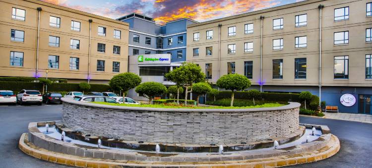 Holiday Inn Express 桑顿 - WOODMEAD(Holiday Inn Express Sandton - Woodmead)图片