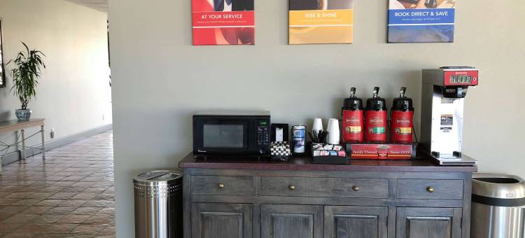 拉普拉斯Studio 6，洛杉矶(Studio 6 LaPlace, La)图片