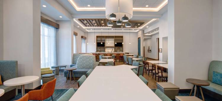 滑铁卢圣雅各布斯希尔顿欢朋套房酒店(Hampton Inn & Suites by Hilton Watertoo St. Jacobs)图片