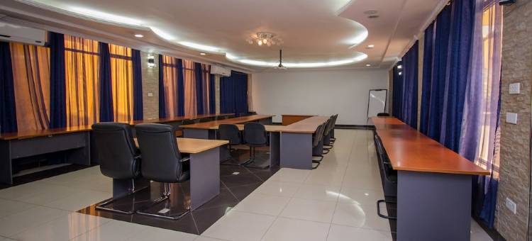 爱姆波塔酒店(Emboita Hotel)图片