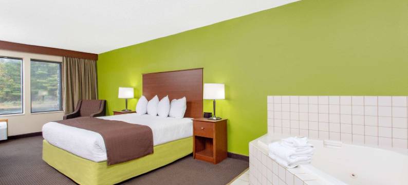 布莱克里弗福尔斯美吟温德姆酒店(AmericInn by Wyndham Black River Falls I-94 on ATV Trail)图片