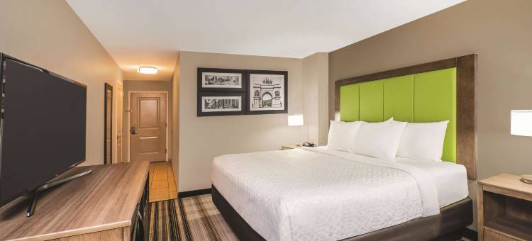 布鲁克林中心拉昆塔温德姆套房酒店(La Quinta Inn & Suites by Wyndham Brooklyn Central)图片