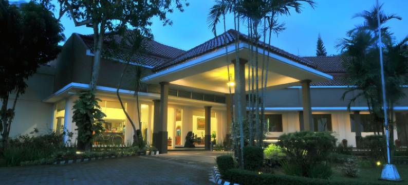 坎蒂萨里酒店及餐厅(Candisari Hotel & Resto)图片