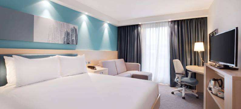 希尔顿欢朋布里斯托尔机场酒店(Hampton by Hilton Bristol Airport)图片