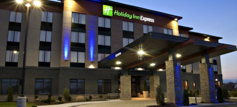 Holiday Inn Express 彭布罗克(Holiday Inn Express PEMBROKE by IHG)图片