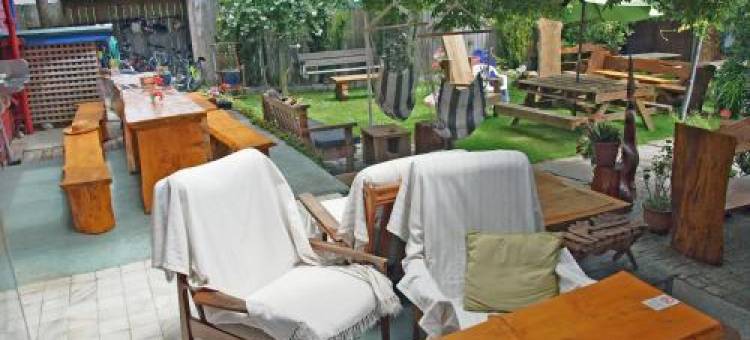 Annies Nirvana Lodge Backpackers图片