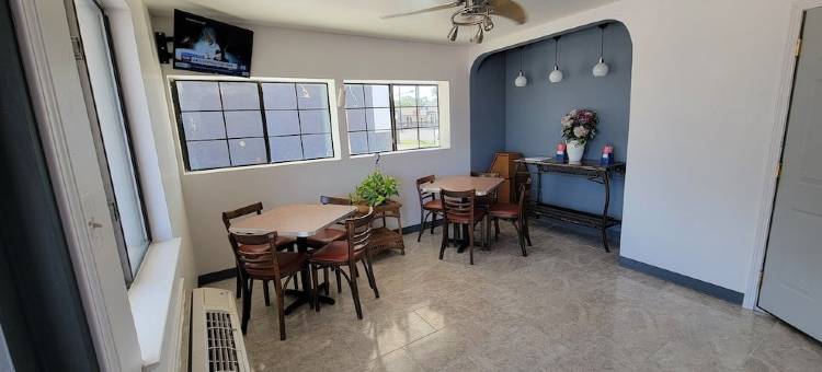 美国最佳价值酒店贵宾楼圣安东尼奥市中心河畔区(Americas Best Value Inn San Antonio Downtown Riverwalk)图片