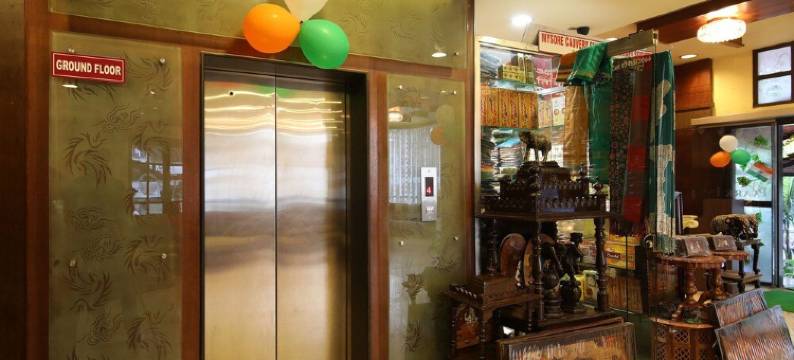 首都 O 18260 酒店水晶公园旅馆(Capital O 18260 Hotel Crystal Park Inn)图片