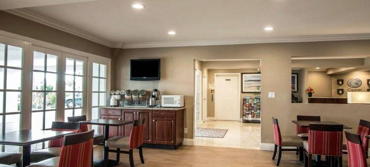 圣克莱门特海滩舒适套房酒店(Comfort Suites San Clemente Beach)图片