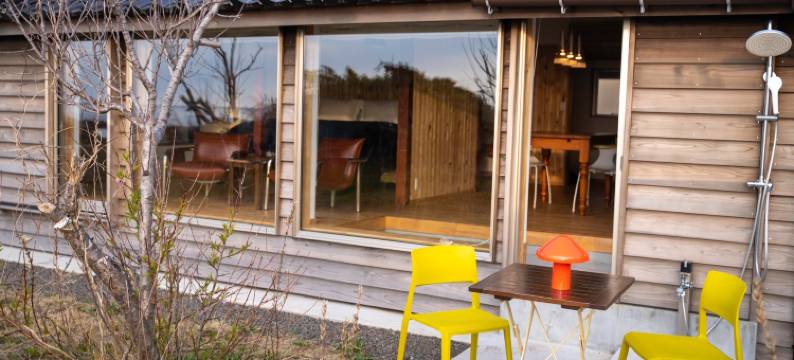 黑岛天良的出租别墅，是北前船主和水手的城镇。(Captains House Great View on Former Salt Farm)图片