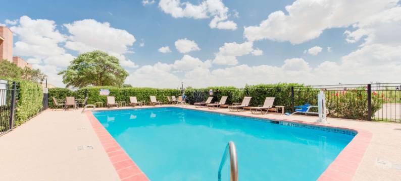 米德兰机场温德姆呗盟酒店(Baymont by Wyndham Midland Airport)图片