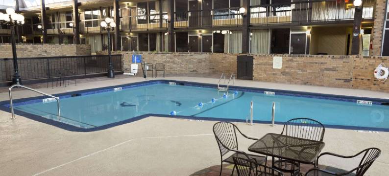 亨利厄塔戴斯酒店(Days Inn by Wyndham Henryetta)图片