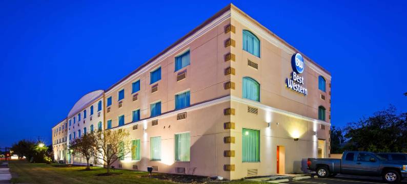 克利夫兰机场贝斯特韦斯特套房酒店(Best Western Airport Inn  Suites Cleveland)图片