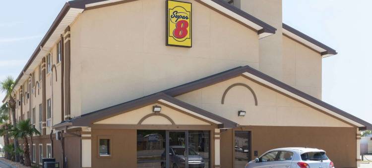 布伦瑞克-圣西蒙斯岛地区温德姆速8酒店(Super 8 by Wyndham Brunswick/St Simons Island Area)图片