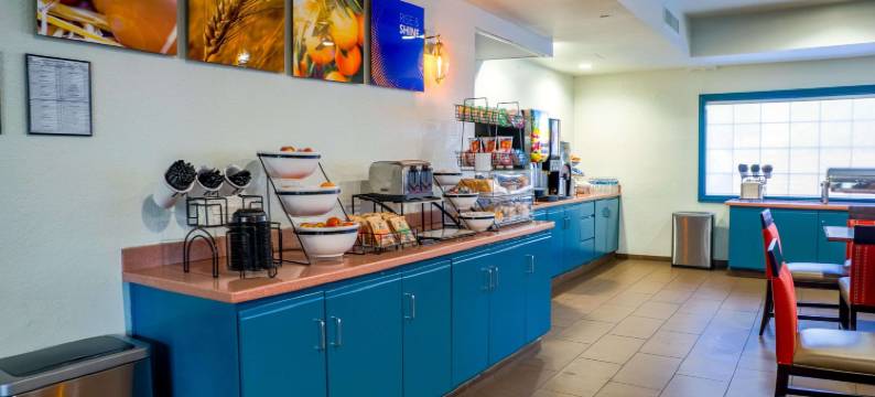 谢拉维斯塔舒适套房酒店-近华楚卡堡(Comfort Inn & Suites Sierra Vista Near Ft Huachuca)图片