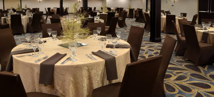 Holiday Inn 广(BELDEN村)(Holiday Inn Canton (Belden Village))图片